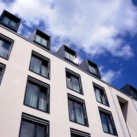 Schweizer Hof Hotell 3*