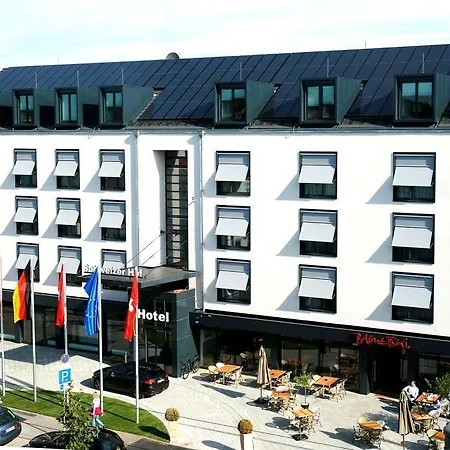 Schweizer Hof Hotel 3*